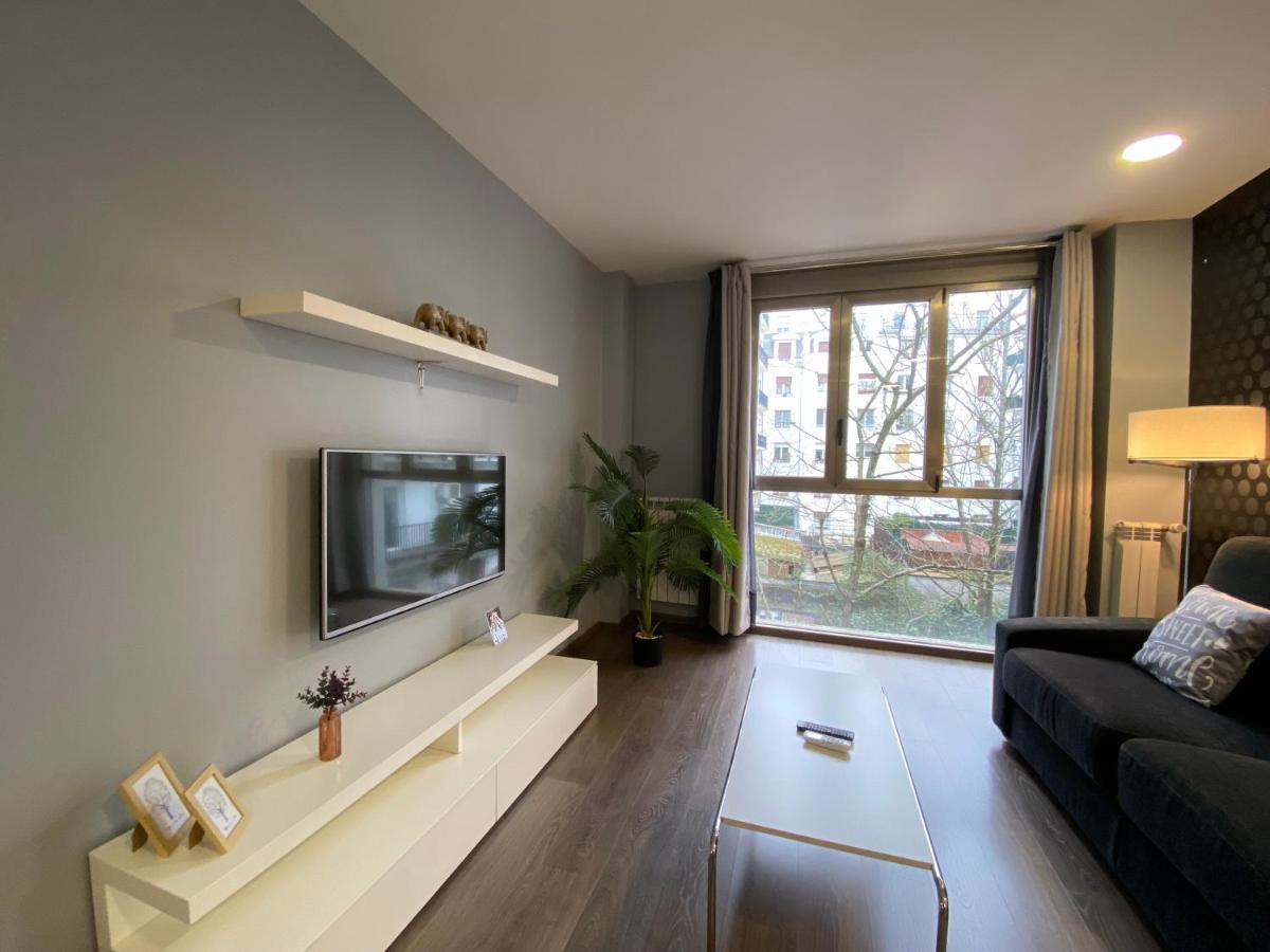 Gros City Apartments ซานเซบาสเตียน ภายนอก รูปภาพ